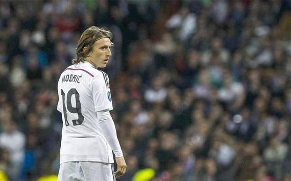 [中超]刘若钒横敲助攻 加布里埃尔突施冷箭破门