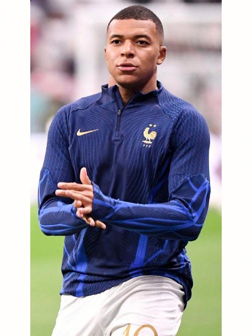 [NBA]邓恩篮下推翻东契奇 双方球员爆发冲突