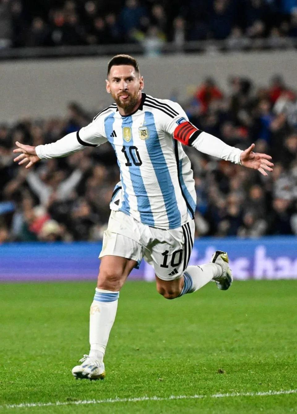 米体丨米兰、巴萨、拜仁三方角逐